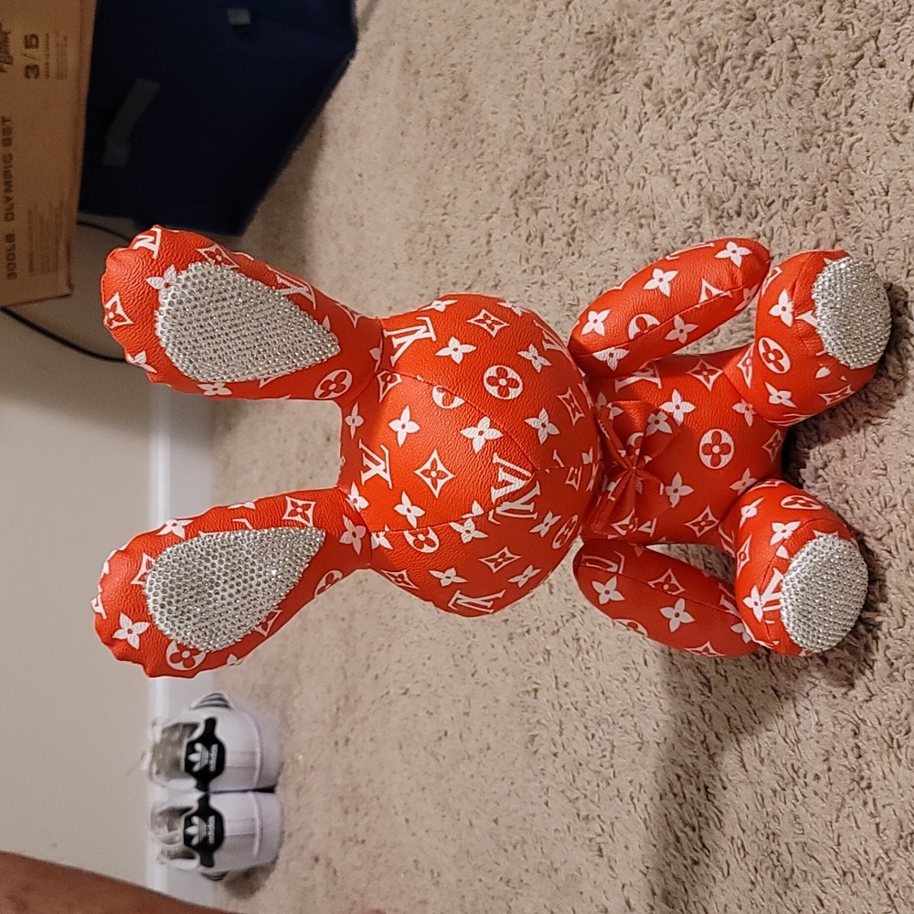 Loui vuitton bunny